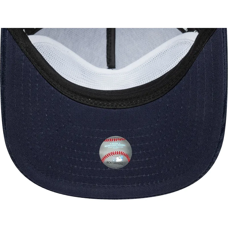 lippikset-kaareva-laivastonsininen-snapback-19twenty-coops-cord-new-york-yankees-mlb-new-era lippikset-kaareva-laivastonsininen-snapback-19twenty-coops-cord-new-york-yankees-mlb-new-era