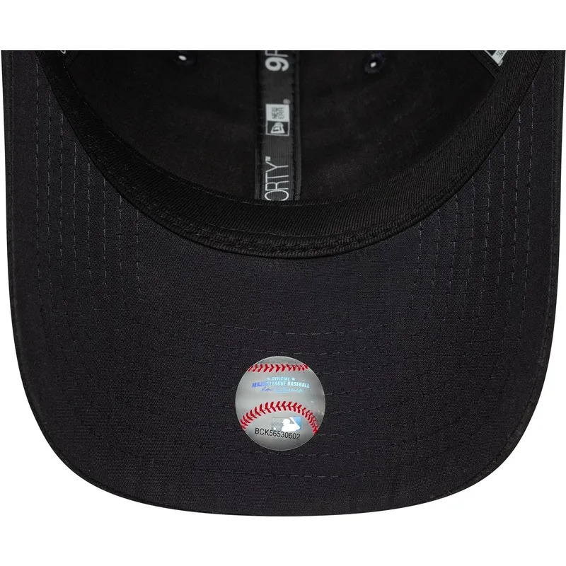 lippikset-kaareva-laivastonsininen-saadettava-nauha-9forty-pin-new-york-yankees-mlb-new-era