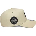 lippikset-kaareva-beige-snapback-9forty-e-frame-side-patch-new-york-yankees-mlb-new-era