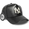 lippikset-kaareva-musta-saadettava-nauha-9forty-e-frame-img-leather-new-york-yankees-mlb-new-era