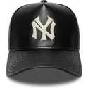 lippikset-kaareva-musta-saadettava-nauha-9forty-e-frame-img-leather-new-york-yankees-mlb-new-era