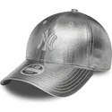 lippikset-kaareva-hopea-saadettava-nauha-plateada-9forty-metallic-new-york-yankees-mlb-new-era