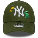lippikset-kaareva-vihrea-saadettava-nauha-lapsille-9forty-space-icon-new-york-yankees-mlb-new-era