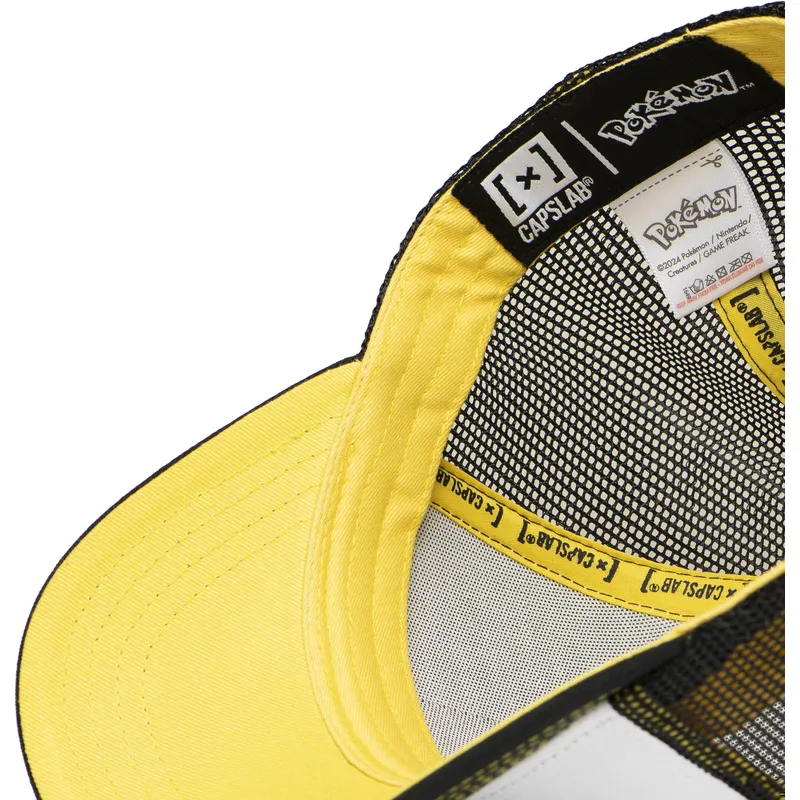 cap-kaareva-black-snapback-pikachu-pokemon-capslab
