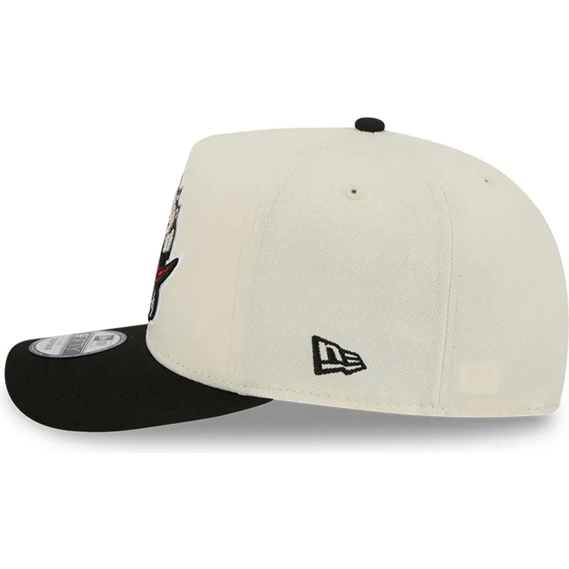 lippikset-kaareva-musta-snapback-9fifty-a-frame-precurved-hardwood-classics-toronto-raptors-nba-new-era