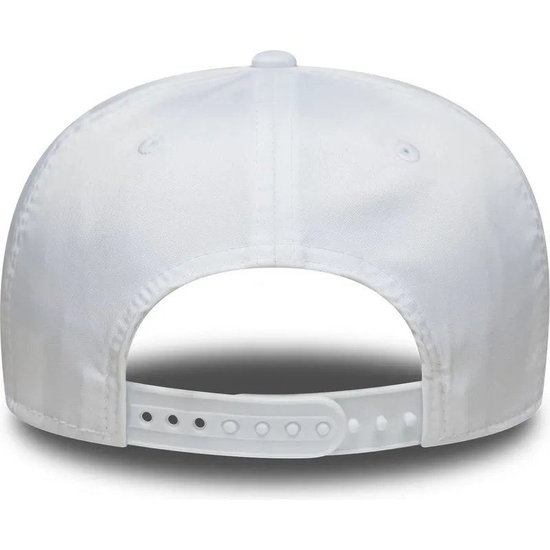 cap-kaareva-white-snapback-9seventy-new-era cap-kaareva-white-snapback-9seventy-new-era