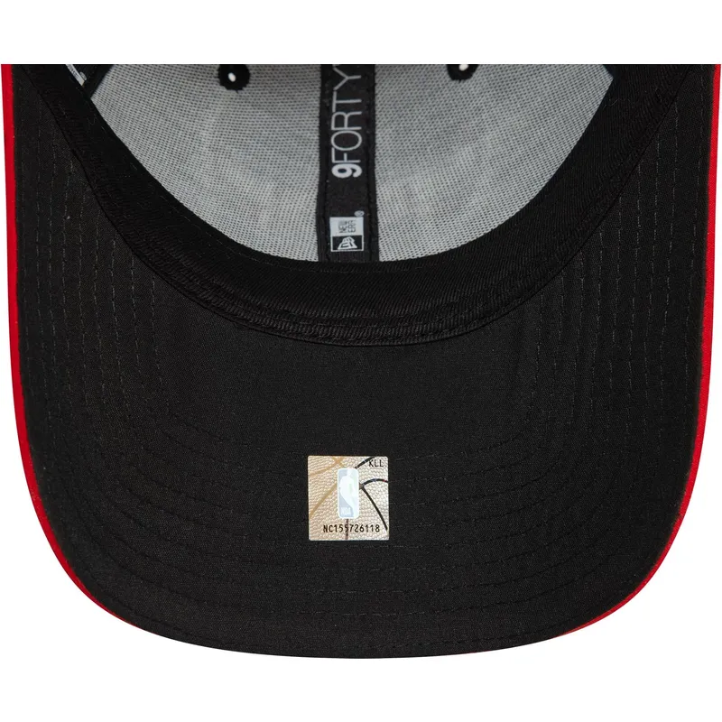 cap-kaareva-black-adjustable-strap-9forty-microfibre-chicago-bulls-nba-new-era cap-kaareva-black-adjustable-strap-9forty-microfibre-chicago-bulls-nba-new-era