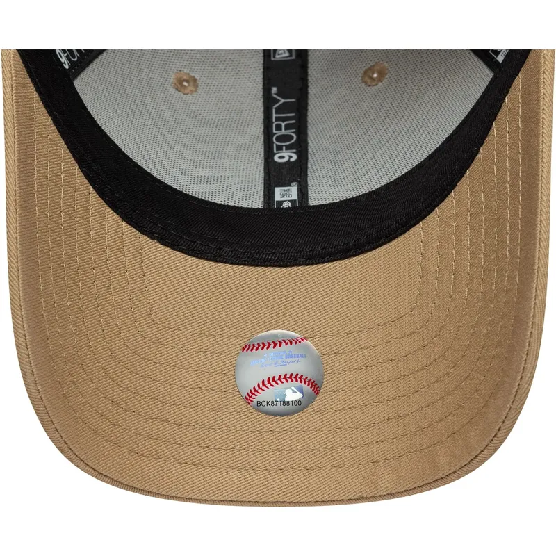 lippikset-kaareva-ruskea-saadettava-nauha-9forty-outline-los-angeles-dodgers-mlb-new-era
