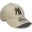 lippikset-kaareva-beige-saadettava-nauha-9forty-camo-infill-new-york-yankees-mlb-new-era
