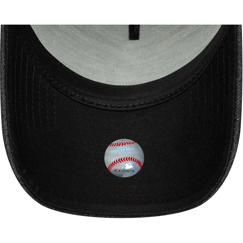new-era-curved-brim-9forty-e-frame-denim-new-york-yankees-mlb-black-snapback-cap