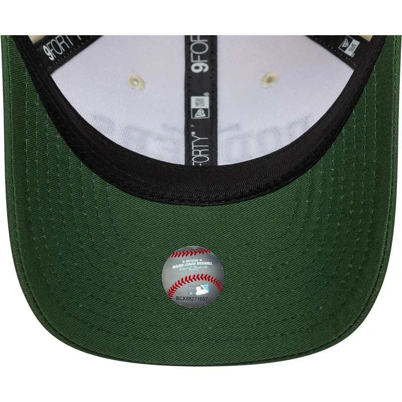 lippikset-kaareva-beige-saadettava-nauha-9forty-m-crown-wordmark-los-angeles-dodgers-mlb-new-era lippikset-kaareva-beige-saadettava-nauha-9forty-m-crown-wordmark-los-angeles-dodgers-mlb-new-era