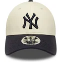 lippikset-kaareva-beige-snapback-9forty-m-crown-new-york-yankees-mlb-new-era