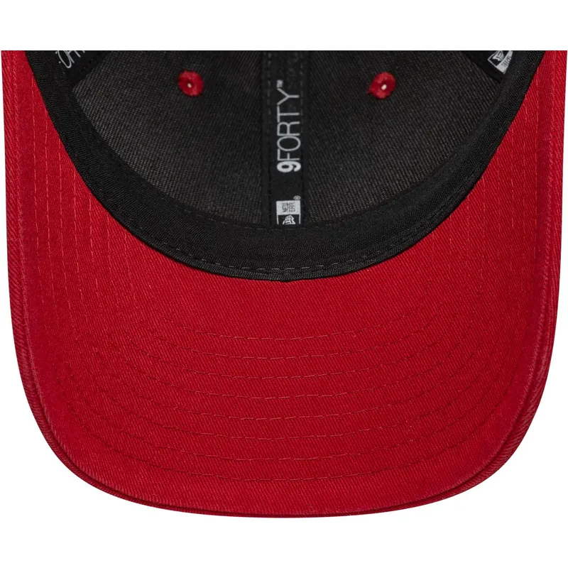 lippikset-kaareva-punainen-snapback-9forty-m-crown-80th-year-vespa-piaggio-new-era