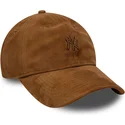 lippikset-kaareva-ruskea-saadettava-nauha-9twenty-suede-new-york-yankees-mlb-new-era
