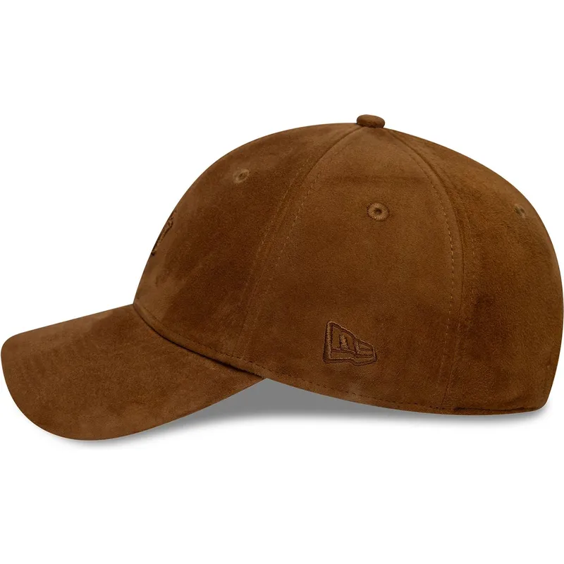 lippikset-kaareva-ruskea-saadettava-nauha-9twenty-suede-new-york-yankees-mlb-new-era