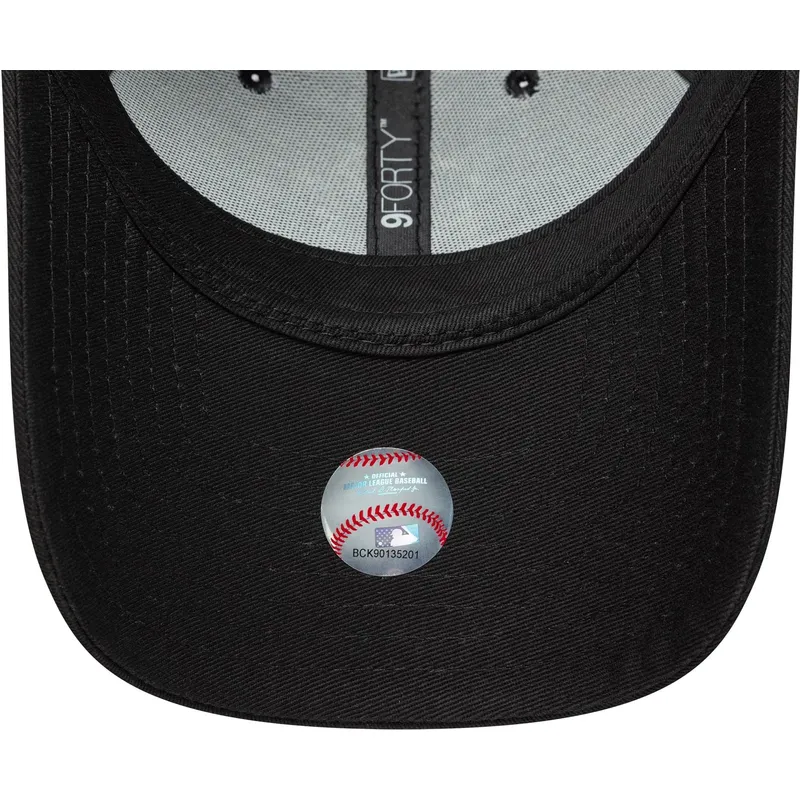 cap-kaareva-black-adjustable-strap-9forty-animal-infill-new-york-yankees-mlb-new-era cap-kaareva-black-adjustable-strap-9forty-animal-infill-new-york-yankees-mlb-new-era