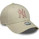 lippikset-kaareva-beige-saadettava-nauha-rosa-9forty-league-essential-new-york-yankees-mlb-new-era