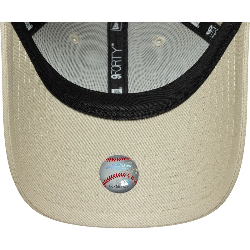 lippikset-kaareva-beige-saadettava-nauha-rosa-9forty-league-essential-new-york-yankees-mlb-new-era