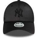 lippikset-kaareva-musta-snapback-9forty-satin-new-york-yankees-mlb-new-era