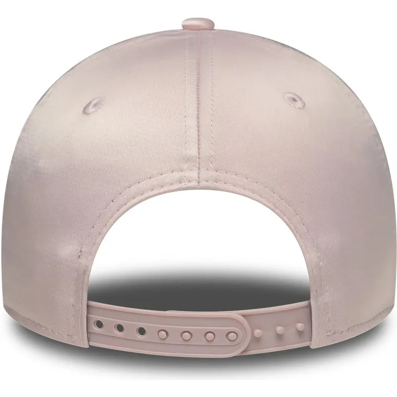 cap-kaareva-pink-adjustable-strap-9forty-satin-new-york-yankees-mlb-new-era cap-kaareva-pink-adjustable-strap-9forty-satin-new-york-yankees-mlb-new-era