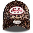 lippikset-kaareva-rekka-leopardi-snapback-9forty-a-frame-m-crown-new-era
