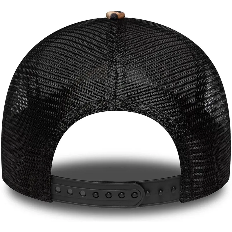 lippikset-kaareva-rekka-leopardi-snapback-9forty-a-frame-m-crown-new-era