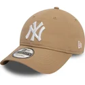 lippikset-kaareva-ruskea-saadettava-nauha-9twenty-league-essential-new-york-yankees-mlb-new-era