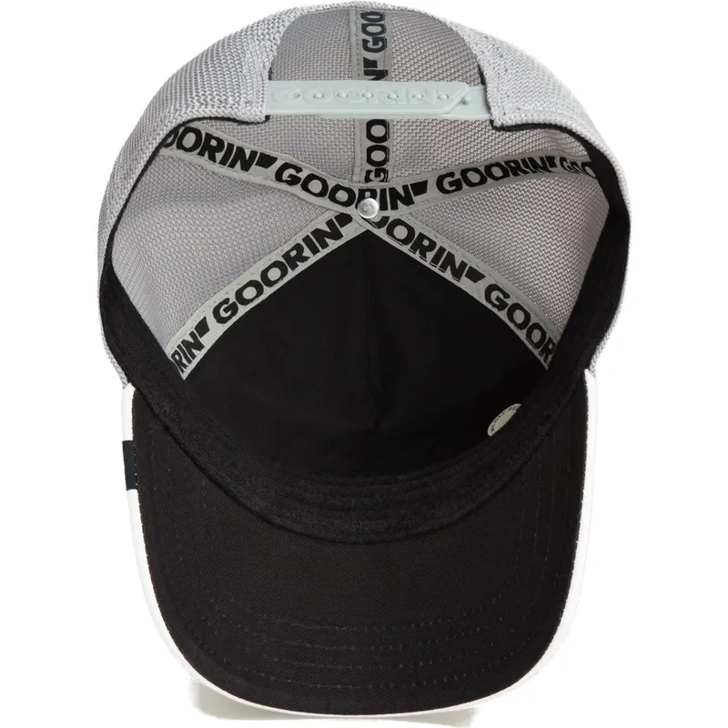lippikset-kaareva-rekka-valkoinen-snapback-classic-rocker-queen-the-farm-goorin-bros lippikset-kaareva-rekka-valkoinen-snapback-classic-rocker-queen-the-farm-goorin-bros