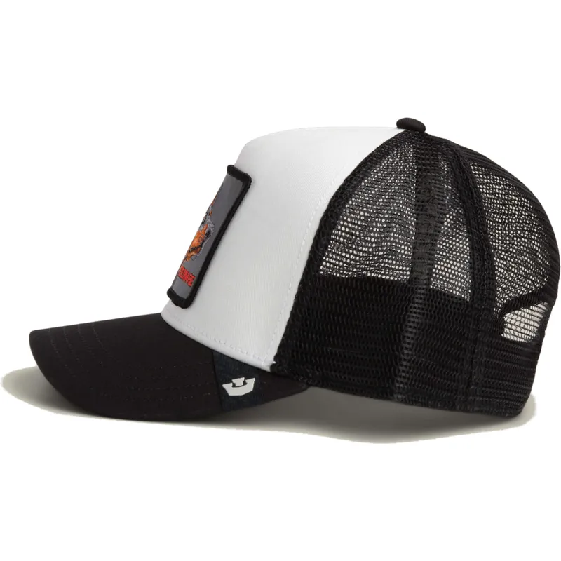 lippikset-kaareva-rekka-musta-snapback-beware-the-farm-goorin-bros
