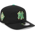 lippikset-kaareva-musta-snapback-19twenty-saint-patrick-s-day-new-york-yankees-mlb-new-era