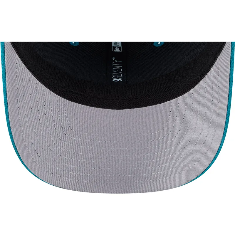 lippikset-kaareva-rekka-sininen-snapback-9seventy-stretch-snap-evergreen-helmet-miami-dolphins-nfl-new-era lippikset-kaareva-rekka-sininen-snapback-9seventy-stretch-snap-evergreen-helmet-miami-dolphins-nfl-new-era