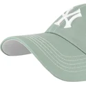 lippikset-kaareva-vihrea-saadettava-nauha-clean-up-contrast-stitch-new-york-yankees-mlb-47-brand