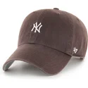 lippikset-kaareva-ruskea-saadettava-nauha-clean-up-base-runner-mini-new-york-yankees-mlb-47-brand