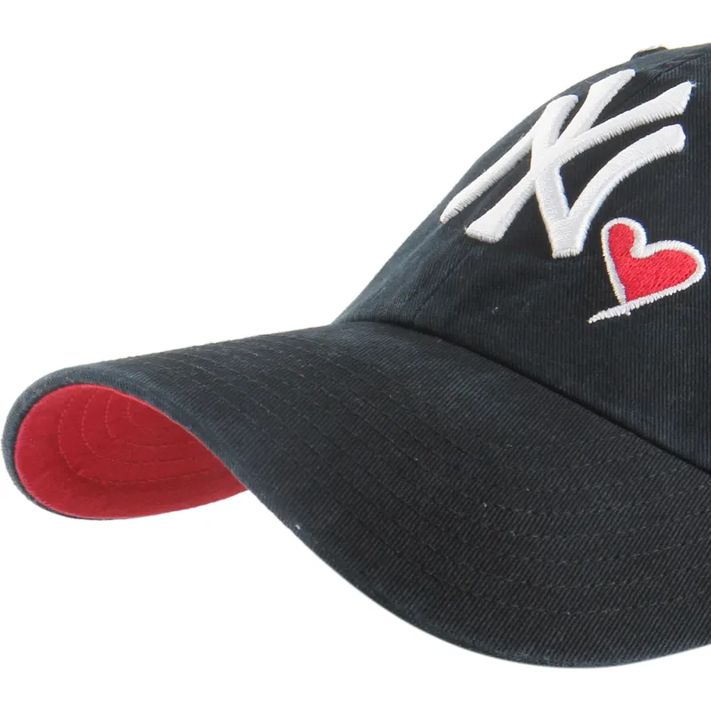 cap-kaareva-black-adjustable-strap-clean-up-heart-icon-new-york-yankees-mlb-47-brand