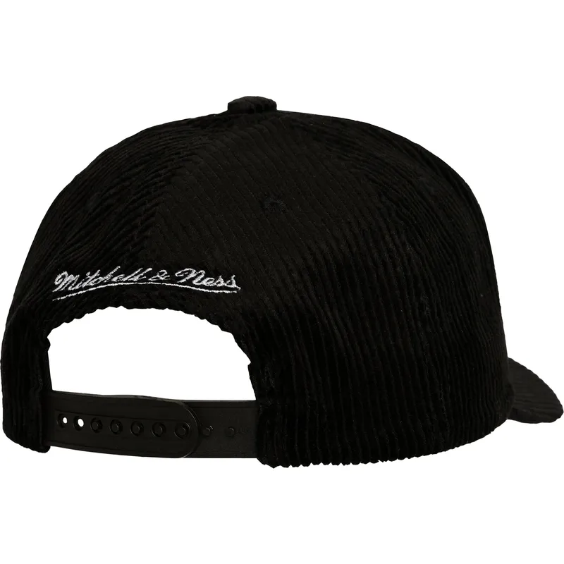 cap-kaareva-black-snapback-arch-stamp-pro-chicago-blackhawks-nhl-mitchell-ness cap-kaareva-black-snapback-arch-stamp-pro-chicago-blackhawks-nhl-mitchell-ness