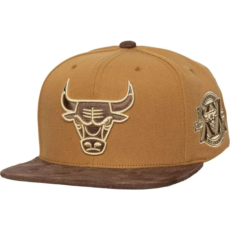 lippikset-littea-ruskea-saadettava-nauha-coffee-strapback-chicago-bulls-nba-mitchell-ness lippikset-littea-ruskea-saadettava-nauha-coffee-strapback-chicago-bulls-nba-mitchell-ness