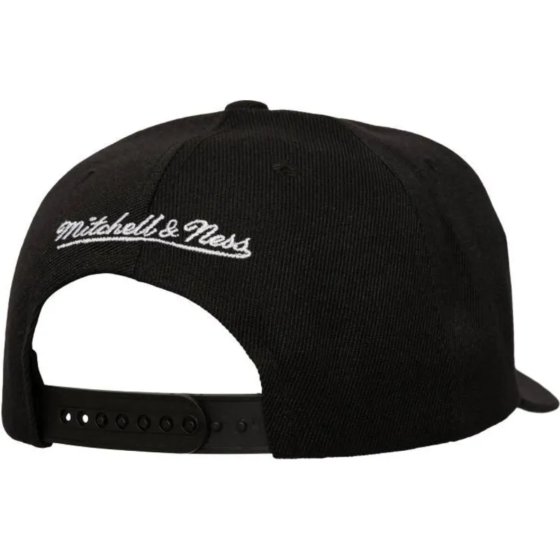 cap-kaareva-black-snapback-busted-pro-philadelphia-76ers-nba-mitchell-ness cap-kaareva-black-snapback-busted-pro-philadelphia-76ers-nba-mitchell-ness