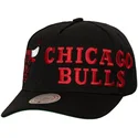 lippikset-kaareva-musta-snapback-busted-pro-chicago-bulls-nba-mitchell-ness