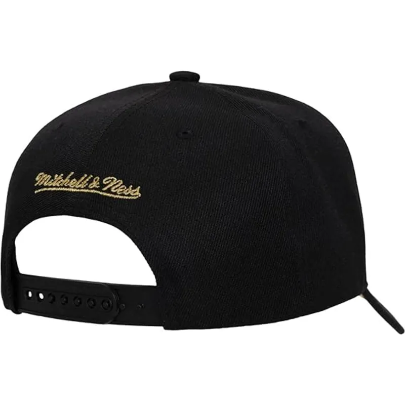 cap-kaareva-black-snapback-pinned-gold-pro-chicago-bulls-nba-mitchell-ness cap-kaareva-black-snapback-pinned-gold-pro-chicago-bulls-nba-mitchell-ness