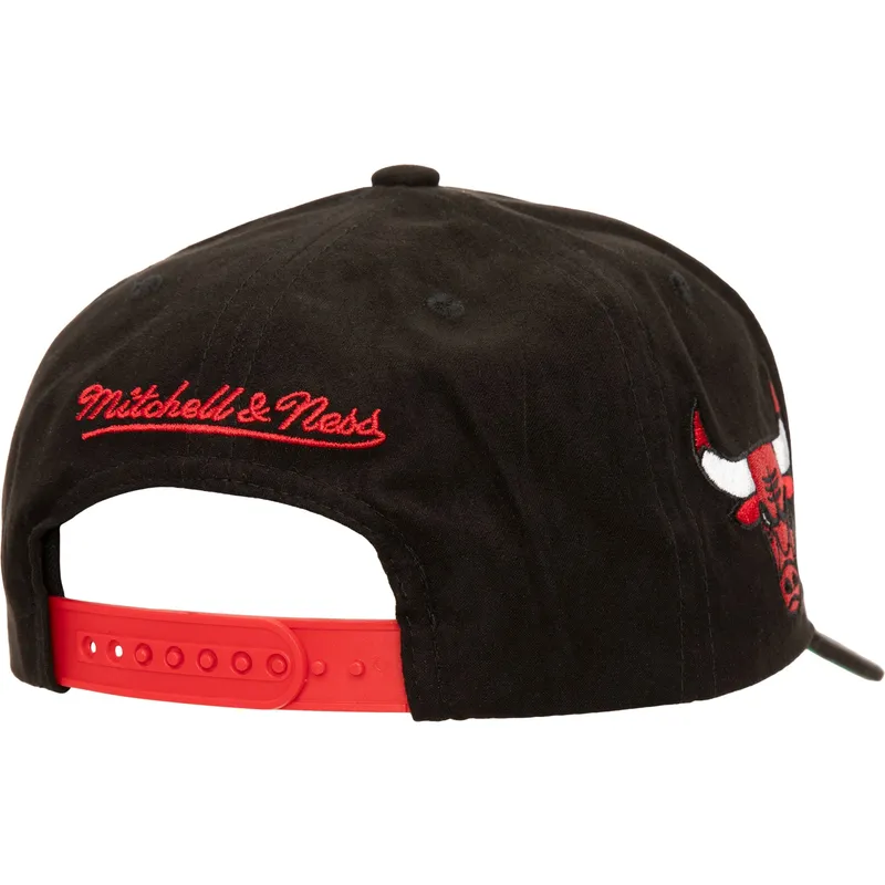 lippikset-kaareva-musta-snapback-shady-suede-pro-chicago-bulls-nba-mitchell-ness