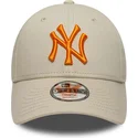 cap-kaareva-beige-adjustable-strap-lapsille-9forty-league-essential-new-york-yankees-mlb-new-era