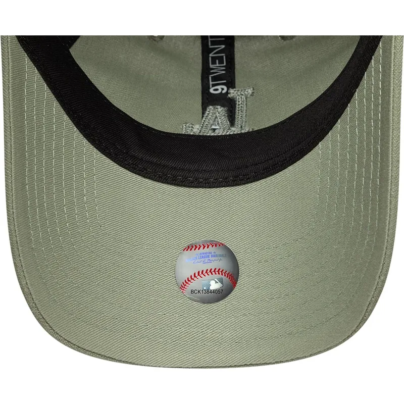 lippikset-kaareva-vihrea-saadettava-nauha-9twenty-midi-linen-los-angeles-dodgers-mlb-new-era lippikset-kaareva-vihrea-saadettava-nauha-9twenty-midi-linen-los-angeles-dodgers-mlb-new-era