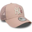 lippikset-kaareva-rekka-vaaleanpunainen-snapback-9forty-a-frame-floral-new-york-yankees-mlb-new-era