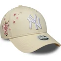 lippikset-kaareva-beige-saadettava-nauha-9forty-floral-icon-side-new-york-yankees-mlb-new-era