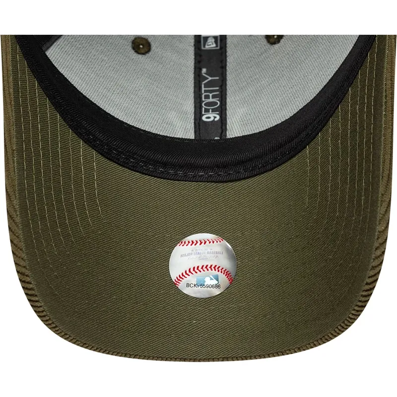 lippikset-kaareva-vihrea-saadettava-nauha-9forty-soft-cord-new-york-yankees-mlb-new-era