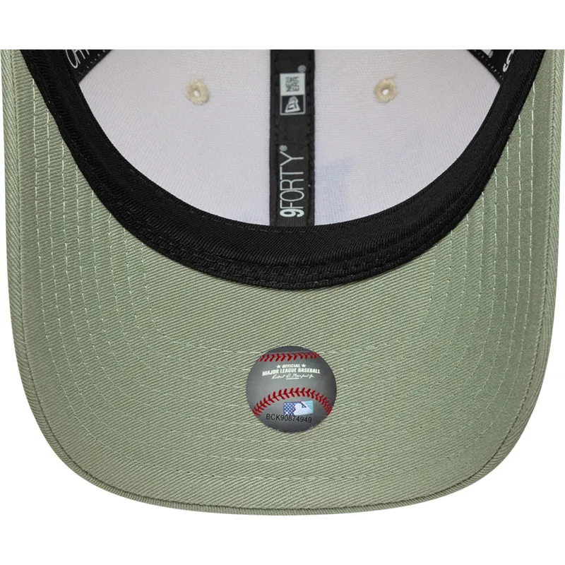 lippikset-kaareva-beige-snapback-9forty-m-crown-side-script-los-angeles-dodgers-mlb-new-era lippikset-kaareva-beige-snapback-9forty-m-crown-side-script-los-angeles-dodgers-mlb-new-era