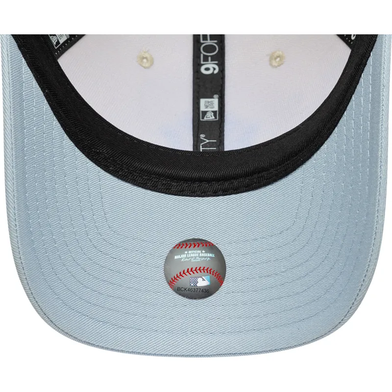 lippikset-kaareva-beige-snapback-9forty-m-crown-side-script-new-york-yankees-mlb-new-era