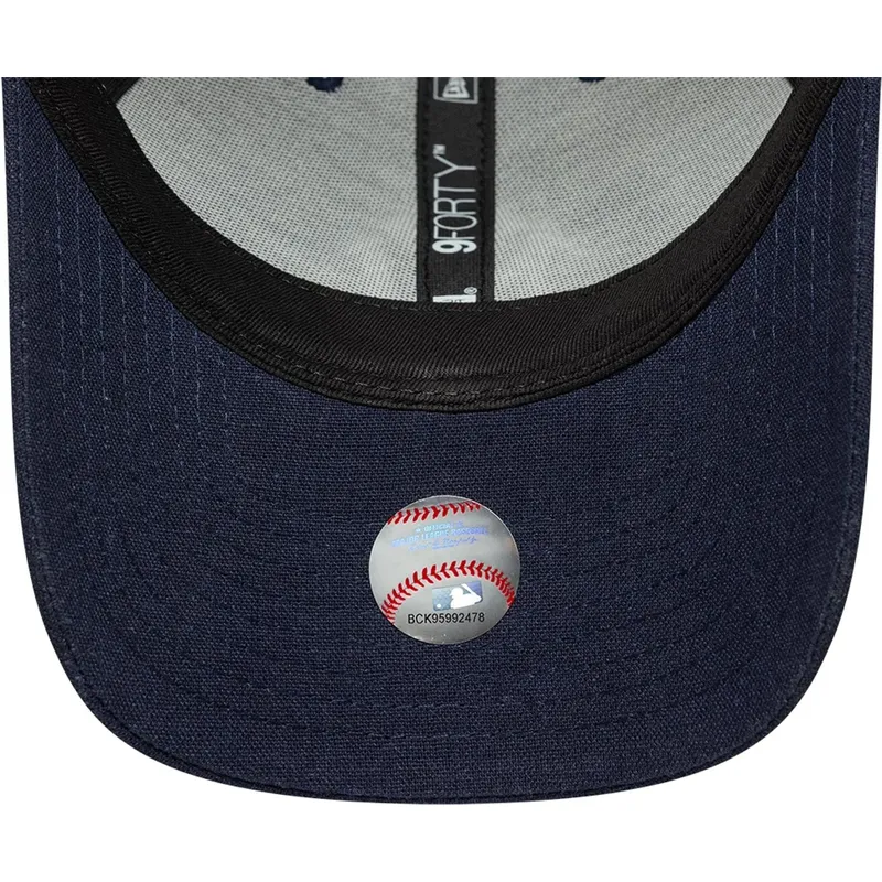 lippikset-kaareva-laivastonsininen-snapback-9forty-m-crown-linen-new-york-yankees-mlb-new-era