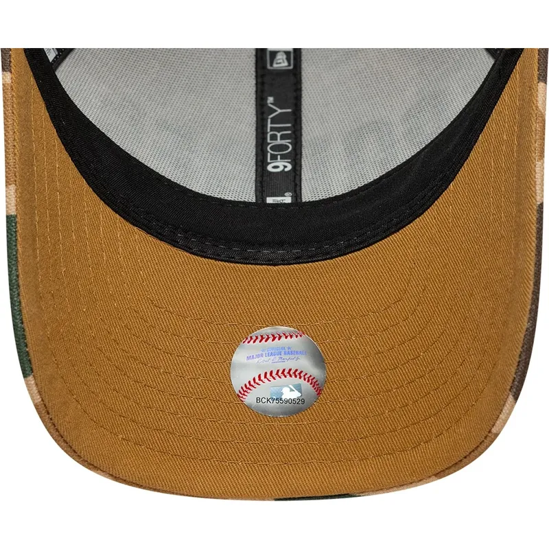 lippikset-kaareva-rekka-maastokuvio-snapback-9forty-m-crown-wordmark-san-diego-padres-mlb-new-era lippikset-kaareva-rekka-maastokuvio-snapback-9forty-m-crown-wordmark-san-diego-padres-mlb-new-era