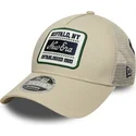 lippikset-kaareva-rekka-beige-snapback-9forty-m-crown-a-frame-multi-patch-new-era